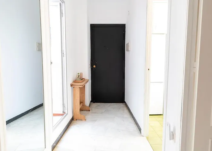 Ziba Only Families Lägenhet